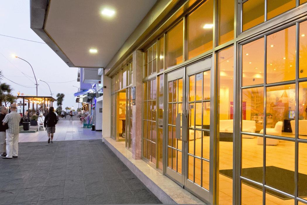Hotel Atlantico Suites Мар дел Плата Екстериор снимка